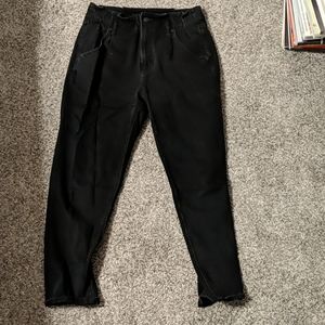AE Black Mom Jean | Size 6